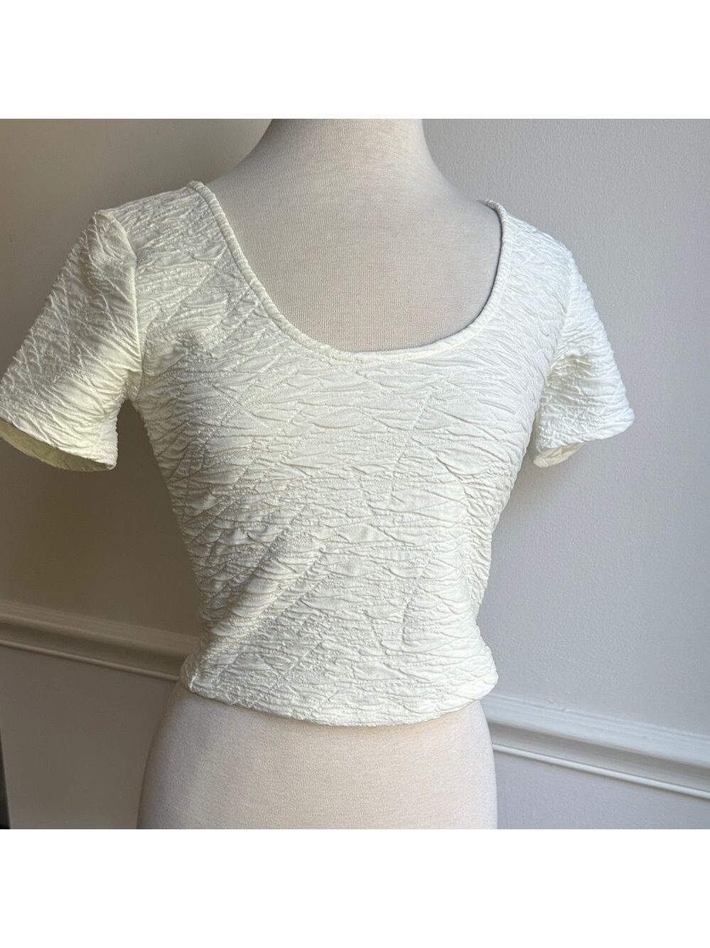 Good American Textured Crop Top Cream White Size 2 EUC